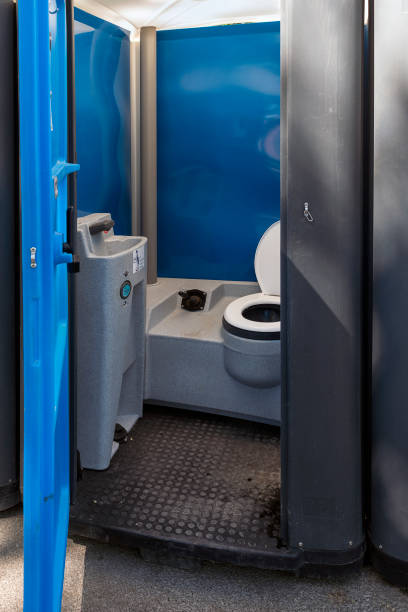 Best Porta potty delivery and setup  in Arlington, NY